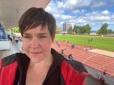 Aufraeumen_im_Laufstadion.jpg